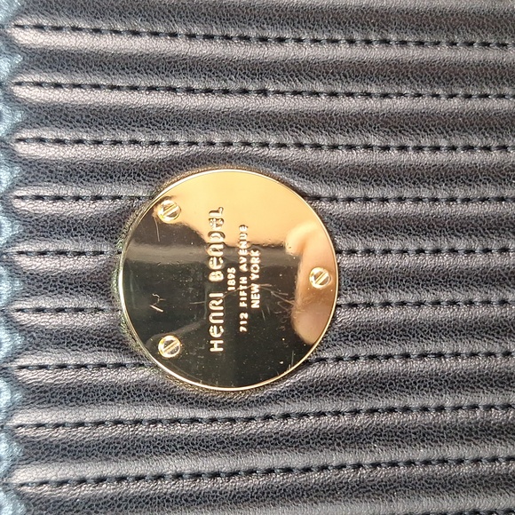 Henri Bendel No 7 Black Leather Tote Bag Quilted Vertical Chain E/W East West - Picture 2 of 16